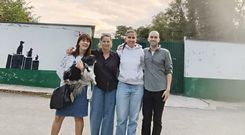 Cinco voluntarios se presentan a las elecciones. De izquierda a derecha, Teresa G�mez, Carla Coci�a, Ana Losada y Carlos Mosquera.