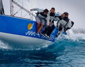 Un sexto, un primero y un tercero fueron los resultados de ayer del barco vilagarciano.