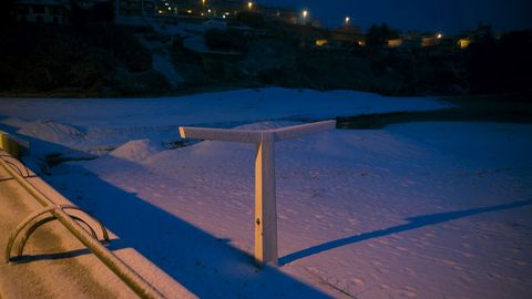 Temporal de nieve en la playa de la Concha, de Suances (Cantabria)