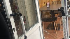 �La pasada Nochebuena unos ladrones entraron a robar en el bar La Tablita de Boiro