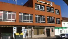 La Cultural de Vilalonga espera que el Concello cumpla la promesa de adquirir el local a su due�o. 