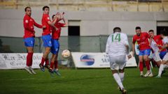 La UD Ourense tuvo que aplicarse ante la estrategia de los vilalbeses