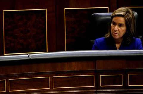 Ana Mato est cada vez ms sola en el PP a causa de las implicaciones del caso Grtel.