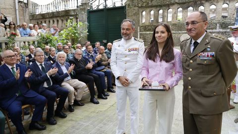 Clara Rodríguez, de 16 años, ganó la edición del concurso escolar «Carta a un militar»