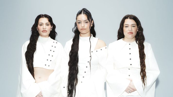 Olaia Maneiro, A�da Tarr�o e Sabela Maneiro comezan o outono co reto de volver encher o Coliseum dende unha perspectiva moi diferente � do 2023.