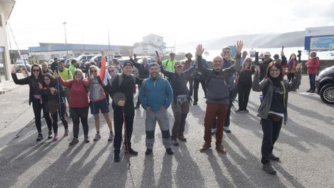 Salida de los senderistas desde el puerto de Malpica