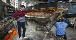 La reparaci�n de la �Surfeira� se est� llevando a cabo en el astillero Hermanos Garrido. 