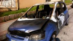 El fuego dej� seriamente da�ado el coche