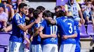 Los jugadores del Oviedo celebran el gol de Carlos Dom�nguez al Valladolid