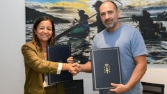 Marta Villaverde, conselleira de Mar; Miguel Iglesias, patr�n mayor de Rianxo