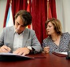 Firma en la Diputaci�n. 