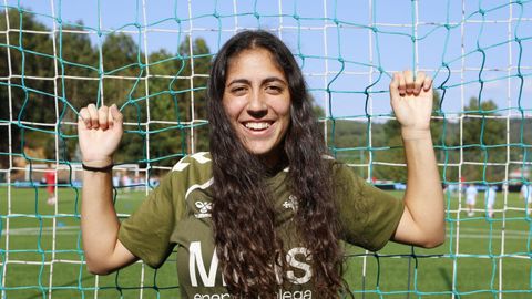 La jugadora de As Celtas Nerea Cuquejo, en las instalaciones de A Madroa.