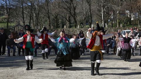 Celebracin de San Mauro con misa y procesin, y despus degustacin de callos y empanada