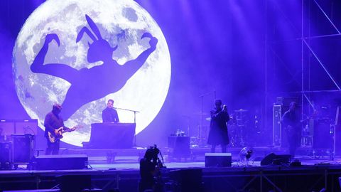 Concierto de Echo & The Bunnymen en la playa de Riazor