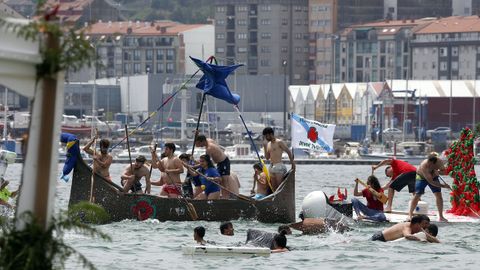 Rejata de Embarcasins Feitas  Machada en la Festa da Dorna de Ribeira.