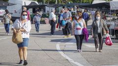 El uso de la mascarilla en el mercadillo de Ribeira fue mayoritario al no garantizarse la distancia de seguridad