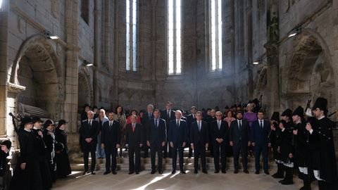 Acto previo a la toma de posesin, con presidentes y autoridades en el Panten de Galegos Ilustres.