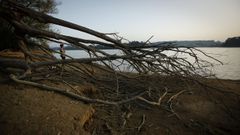 Nivel de agua muy bajo por la sequ�a en el embalse de Cecebre en 2017