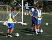 Tubo (derecha, con peto amarillo) entr� en la convocatoria al haber mejorado de su hernia discal. 