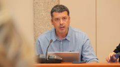 El diputado nacionalista Mon Fern�ndez durante su comparecencia en el Parlamento gallego.