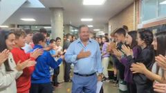 Despedida sorpresa el que fue director durante diez a�os