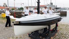 El veh�culo de superficie no tripulado �MIST�, en la base naval de A Gra�a, en Ferrol.