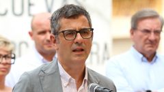 El ministro Bola�os durante una visita a las Cuevas de Almanzora en Almer�a.