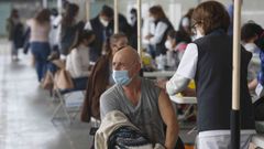 Jornada de vacunaci�n en el recinto ferial de Pontevedra