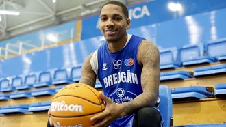 DeWayne Russell, en el Pazo dos Deportes de Lugo durante la temporada 2025-2026 como jugador del Breog�n. 