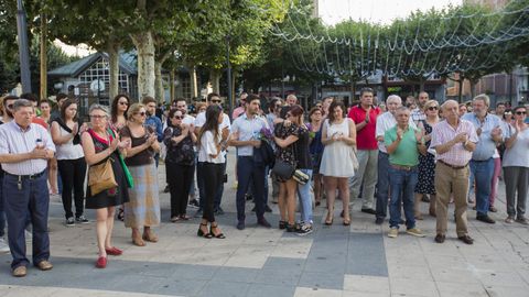 Carballo. Concentraci�n convocada por el Circulo Feminista