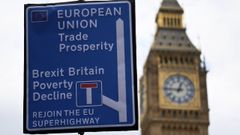 Pancarta antibrexit durante una manifestaci�n en Londres