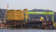 Estructuras de e�lica marina en Navantia Fene. 