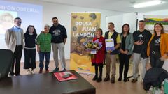 Las becas se presentaron en el instituto pobrense.