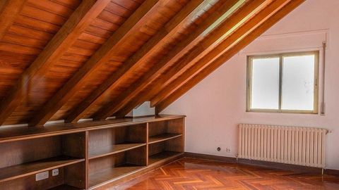Casa residencial que se vende en Conturiz, Lugo, por 526.500 euros tras una rebaja del precio del 12 %