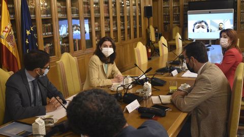  La ministra de Justicia, Pilar Llop, durante la reuni�n que mantuvo este mi�rcoles  en la sede del Ministerio, con los portavoces de los grupos parlamentarios en la Comisi�n de Justicia del Congreso de los Diputados