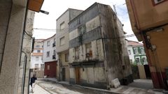La Polic�a Nacional ya realiz� varias redadas en la vivienda 19, en la parte derecha. carmela queijeiro
