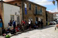 Un albergue urbano de Arz�a, donde hasta ahora se unen el Camino Frances y el del Norte.