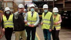 Valent�n Gonz�lez Formoso visit� la empresa GRI Renewable Industries, en O Carballi�o.
