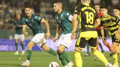 H�ber y Losada en una acci�n de ataque ante el Zaragoza en A Malata.