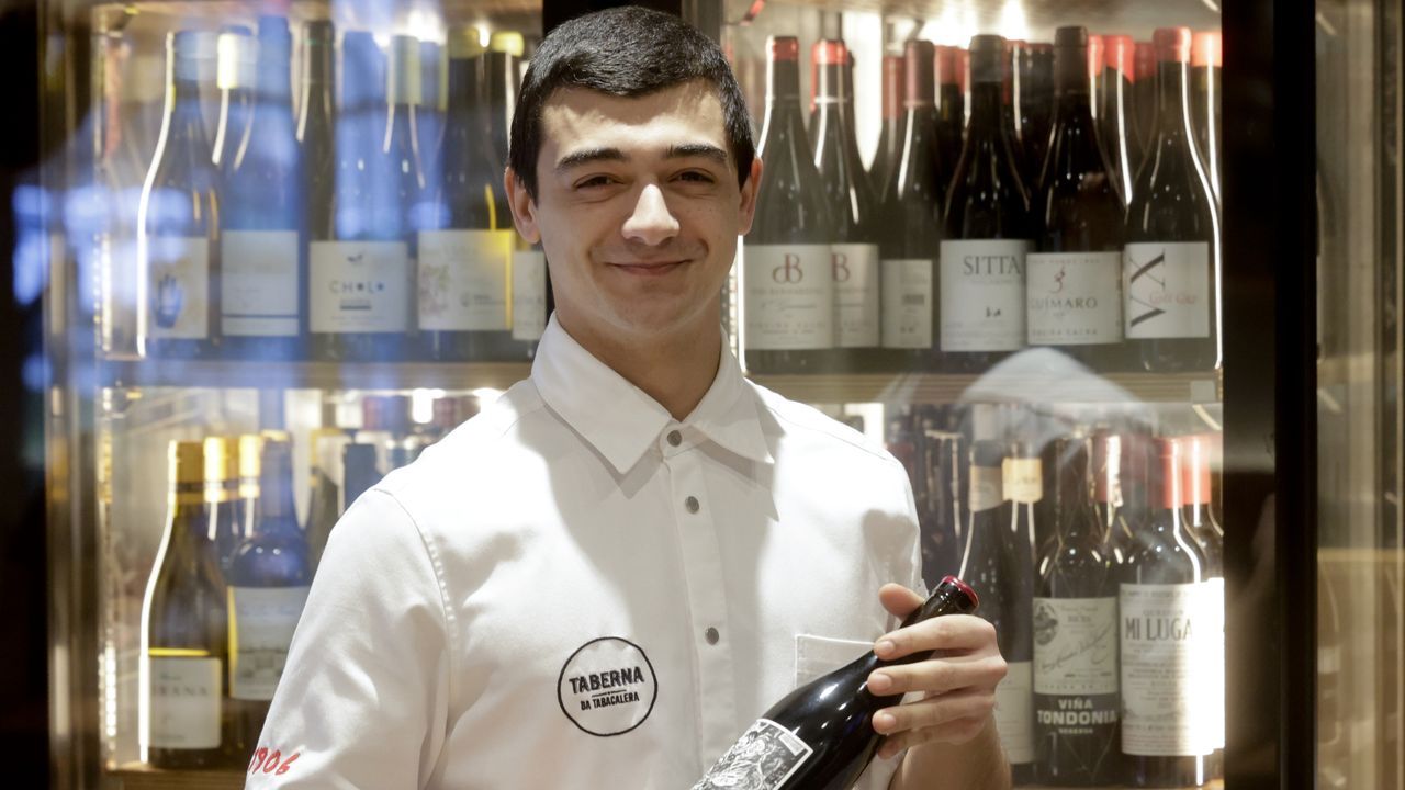 Fernando Hermosilla, sumiller, 22 años: «Los jóvenes van a consumir menos vino, pero vinos mejores»