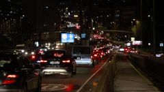 Atasco en la avenida de San Cristbal por las obras en los accesos a Alfonso Molina