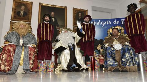 Recepci�n de los Reyes Magos en el Museo Fernando Blanco de Cee