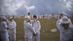 La �hermandad blanca� saludan a su nuevo a�o �espiritual�