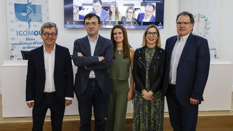 Jos� Luis Jim�nez, Joaqu�n Cubiella, Ana Fern�ndez Montes, Ana R�a G�mez y David Sim�n Lorda