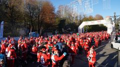 Carrera de Pap� Noel en Oviedo.