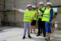 Los conselleiros de Industria y Sanidade visitaron las obras del hospital el pasado julio. 