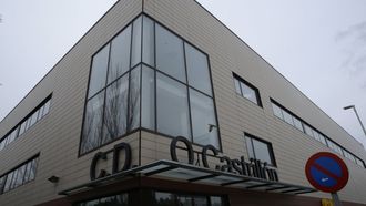 castrillon.El BNG denuncia las obras de reforma en O Castrill�n ten�an un plazo de ejecuci�n de 14 semanas