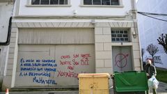 Los dueños con casas en el barrio Feijoo de Lugo han tapiado y asegurado las entradas de las viviendas sin ocupar