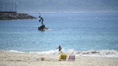 Buen tiempo en la playa de Silgar, en Sanxenxo