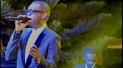 Youssou N'Dour, en concierto, en una imagen de su web oficial